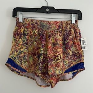 Lululemon Hotty Hot Short 4” (SW Collector Edition) Women’s size 6 NWT